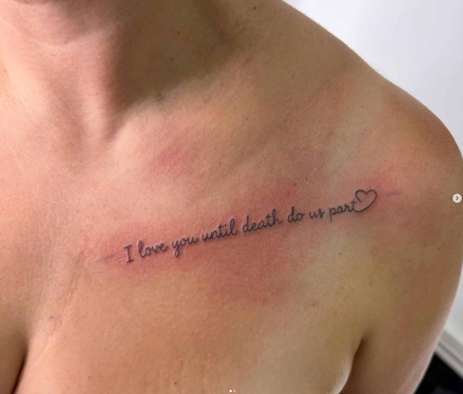 Love tattoo by Inklab